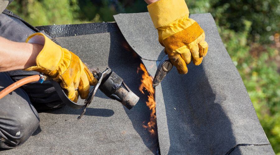 Professional residential roofers in Ladora, IA